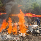 平果县工商部门销毁一批不合格冰冻牛肉