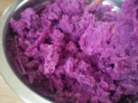 传说中紫薯包被做成这样，分着吃吧