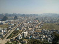 春节爬凤凰山，看靖西，看风景，享受蓝天，享受温暖