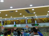 本人现有欲转让一正在经营的茶店，位子佳，客源稳定，客流多！接.