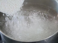 时令爆款饮品：芒果椰汁西米露