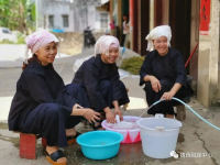 靖西市安宁乡那冷村天全屯的群众告别饮水难