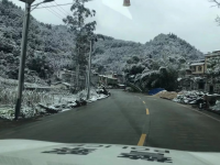 靖西下雪了，百色最低0下4度！路面冰滑，小心驾驶