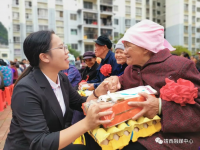 靖西市康城社区干部梁琼伊