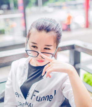 表哥说，摄影就是目睹为快，清新的鲜肉