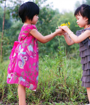 愿小天使健康快乐地成长~~~~