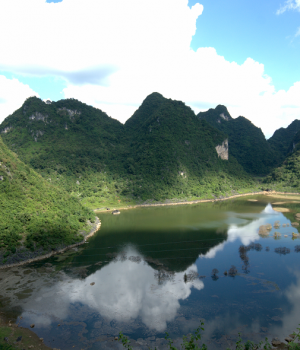 水漫青龙湖