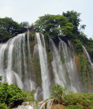 六月的三叠岭瀑布
