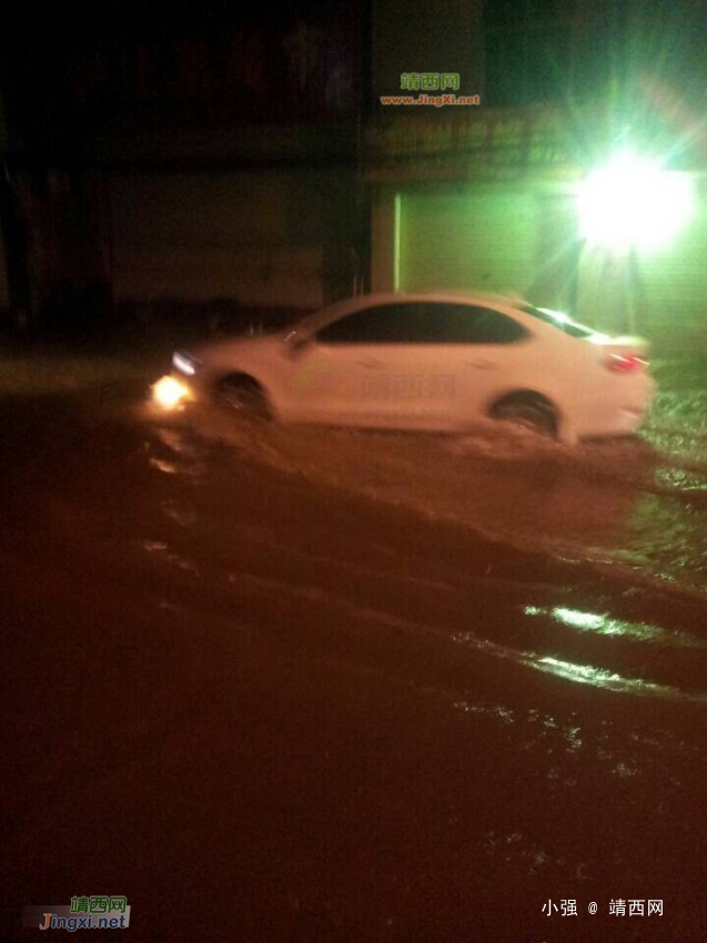 靖西昨晚暴雨，街道发大水 - 靖西网