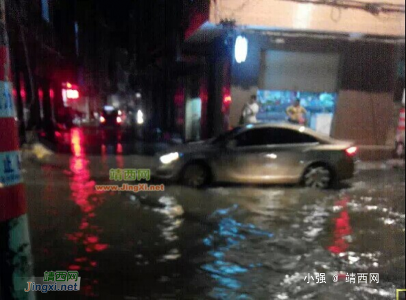 靖西昨晚暴雨，街道发大水 - 靖西网