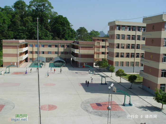 2004年，那时候的校园生活很充实，校园很绿 - 靖西网
