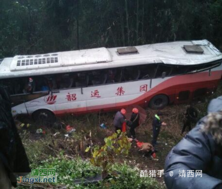 【网友爆料】昨天靖西至深圳有一班车在清远翻车，幸好无人伤亡 - 靖西网