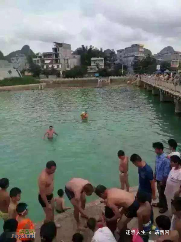 今天龙潭游泳池有三个小孩溺水，场面很紧张很可怕。 - 靖西网