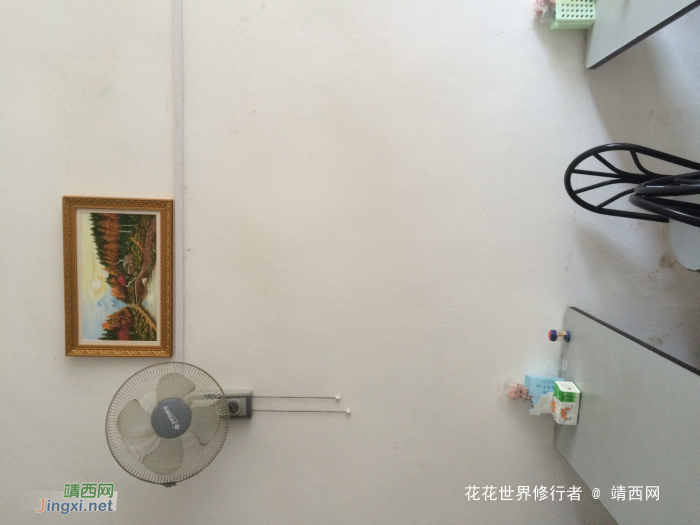 不知店主上哪弄来几张油画，进去吃个早餐还能欣赏美妙的作品，感. - 靖西网