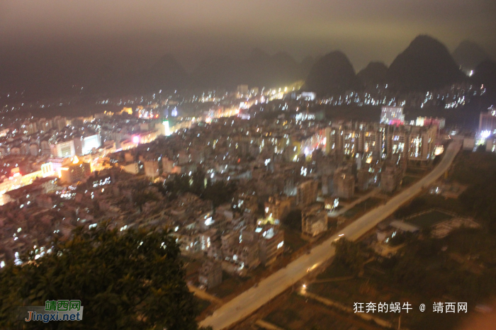 炫丽的靖西小城夜景，但拍照技术是2015年最糟糕的照片 - 靖西网