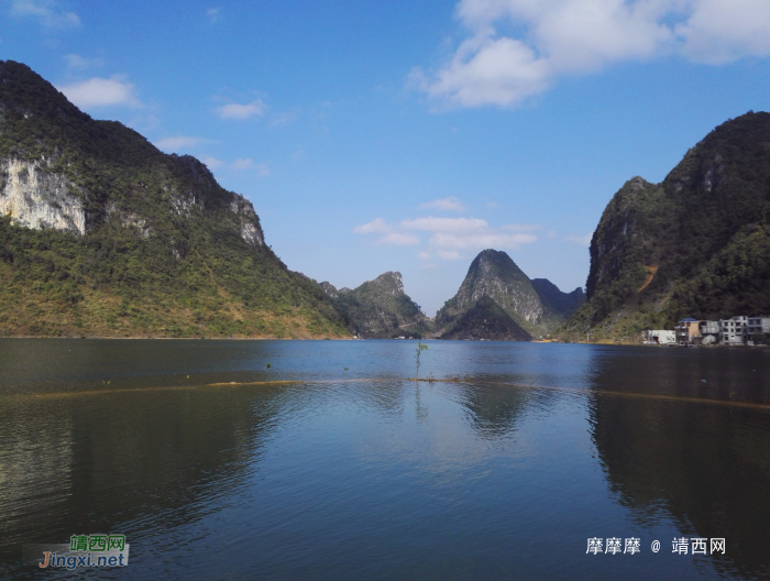 碧波荡漾，峰峦垂悬，靖西市和德保县共同的骄傲，念诺湖（念诺水库）风光。 - 靖西网