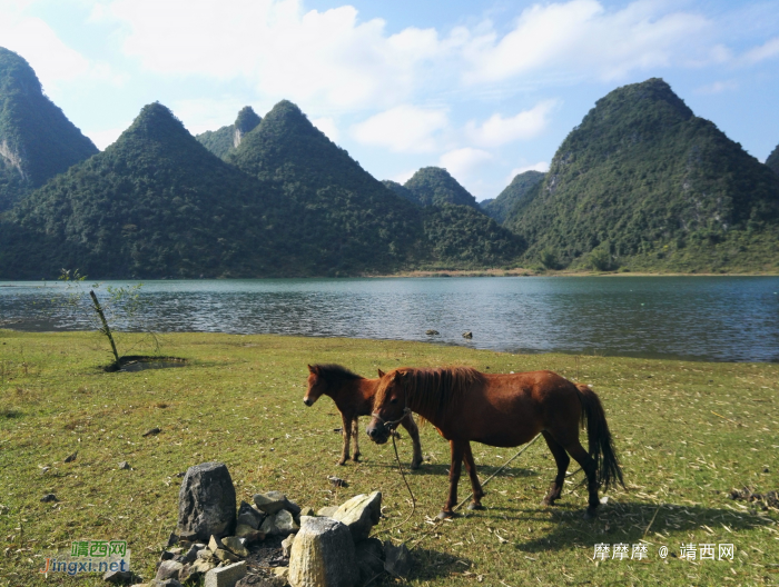 碧波荡漾，峰峦垂悬，靖西市和德保县共同的骄傲，念诺湖（念诺水库）风光。 - 靖西网