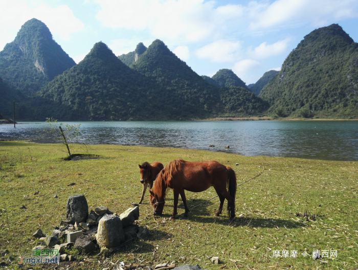 碧波荡漾，峰峦垂悬，靖西市和德保县共同的骄傲，念诺湖（念诺水库）风光。 - 靖西网