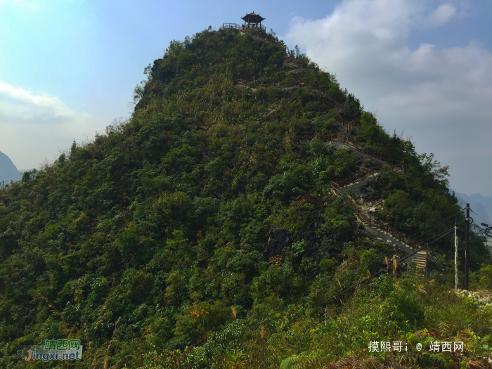 登凤凰山观靖西城--登高壮观天地间，城宇茫茫水如蓝。 - 靖西网