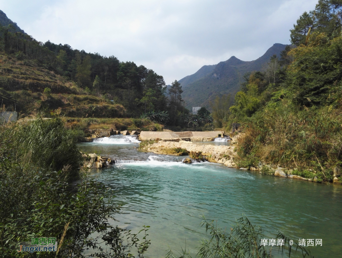 岸边多翠竹，河中有乱石，靖西壬庄乡史典村风光。 - 靖西网