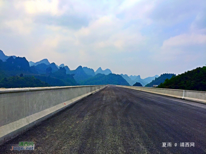 靖崇高速即将通车，上去体验了一下驾驶的乐趣，顺便欣赏一路美景 - 靖西网