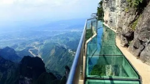世界最长、最高的湖南张家界大峡谷玻璃桥，看图都吓尿了。 - 靖西网