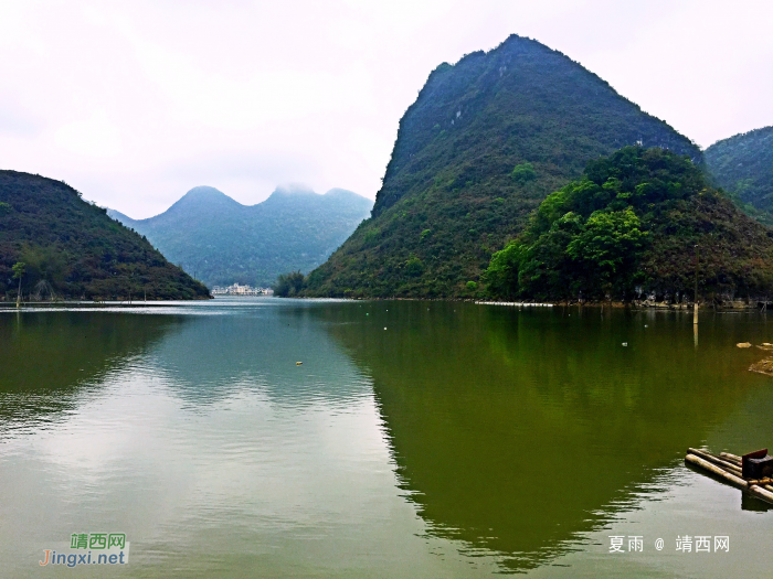 青草绿树湖边生，几只白鹭绕树鸣。对岸幽幽去无路，野渡无人舟自. - 靖西网