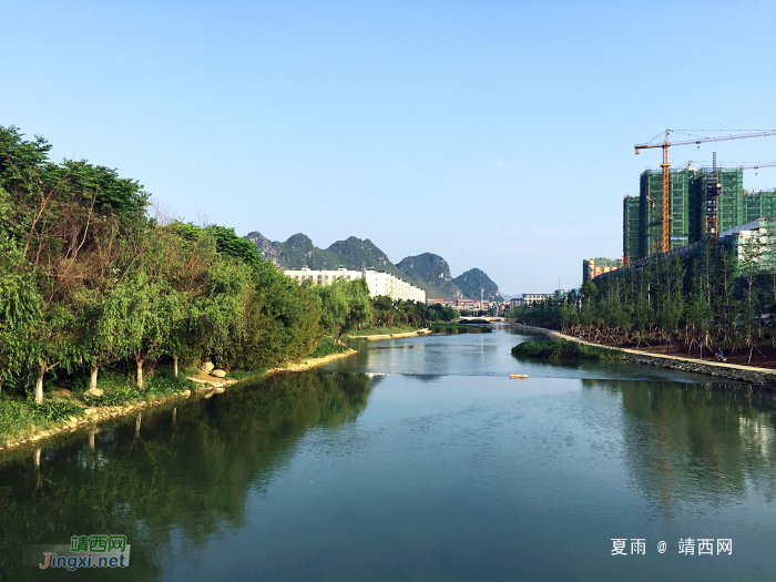 斜阳下的龙潭河风光：流水清清悄然去，夏木荫荫正可人。 - 靖西网