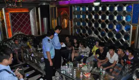 昨天靖西市公安局在靖西某 KTV成功端掉一个聚众吸毒、赌博窝点，当场抓获违法嫌疑人员39人 - 靖西网