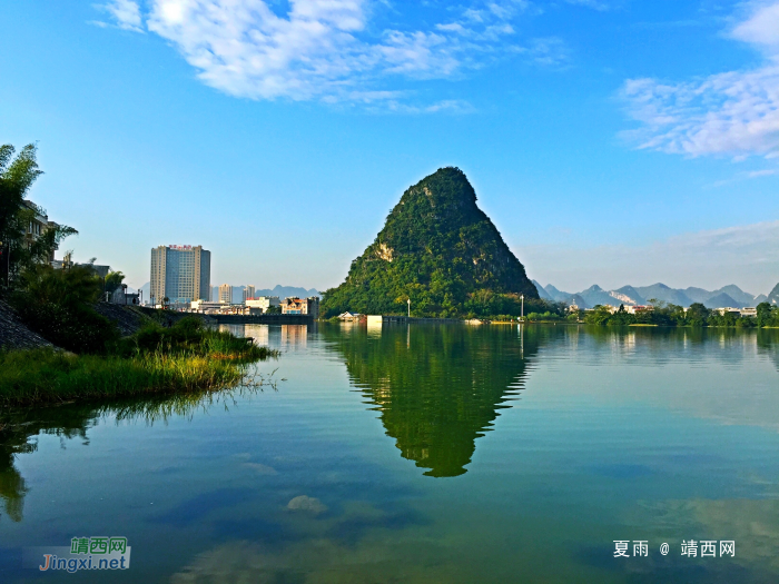 闲来龙潭看野水，怱于湖中见青山。 - 靖西网