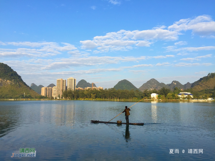 水光潋滟晴方好，山色空蒙雨亦奇。若将龙潭西湖比，晴天雨天总相. - 靖西网