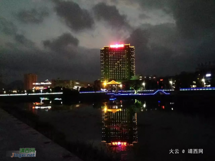 来两张龙潭夜景，天暧了龙潭约起！ - 靖西网