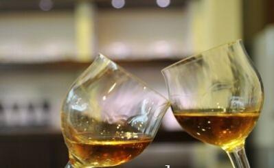敬酒时要注意什么 - 靖西网 敬酒时要注意什么 - 靖西网