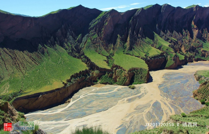 壮美的新疆沙湾安集海红山大峡谷风光 - 靖西网