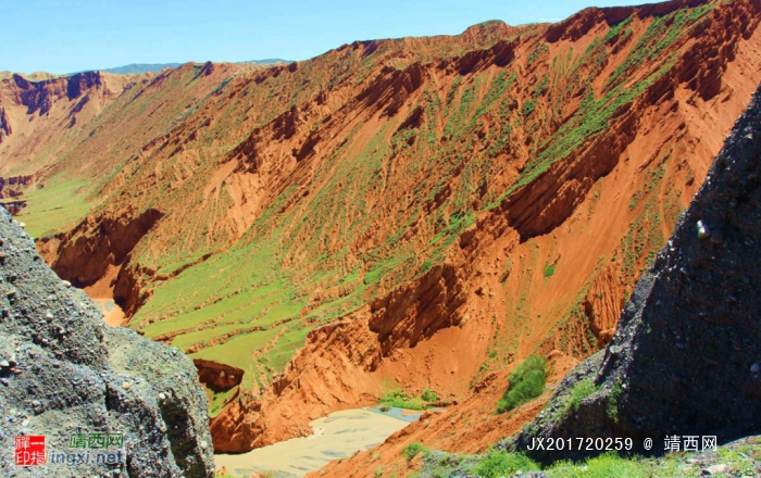 壮美的新疆沙湾安集海红山大峡谷风光 - 靖西网