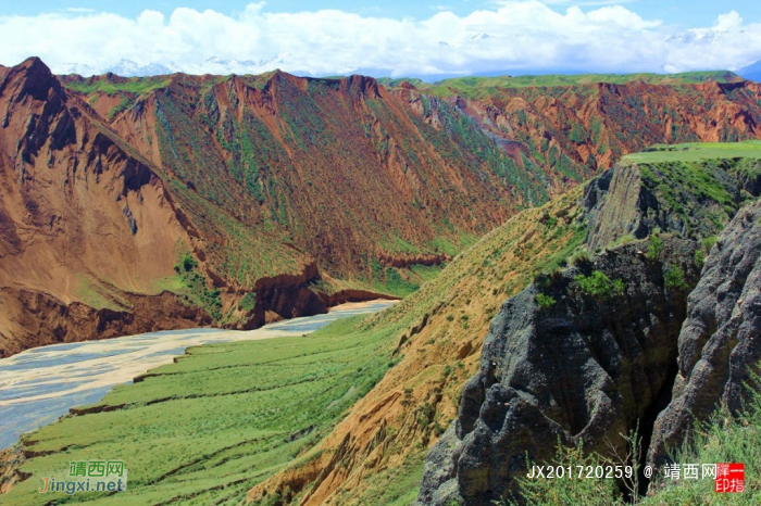 壮美的新疆沙湾安集海红山大峡谷风光 - 靖西网