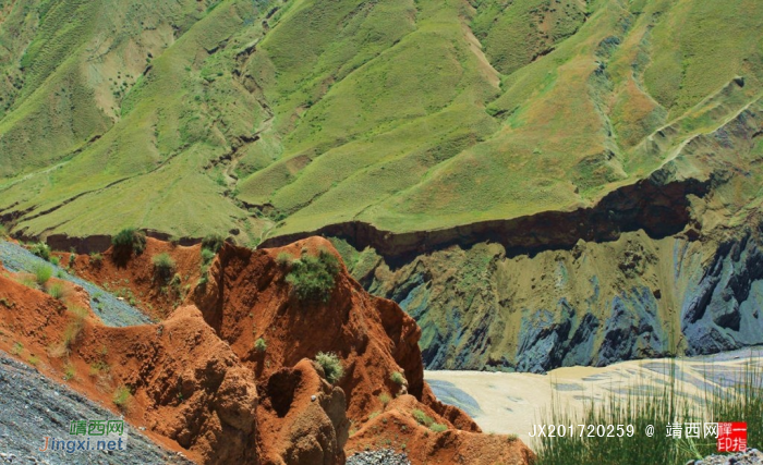 壮美的新疆沙湾安集海红山大峡谷风光 - 靖西网