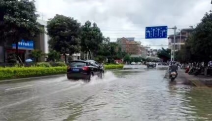 靖城景色雨时奇，龙潭风光晴日好。 - 靖西网