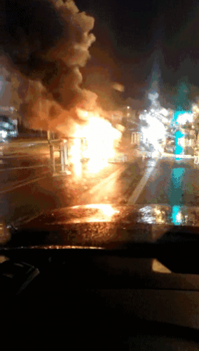 百色东合桥凌晨时惊现“大火球”，吓坏路过的车辆 - 靖西网