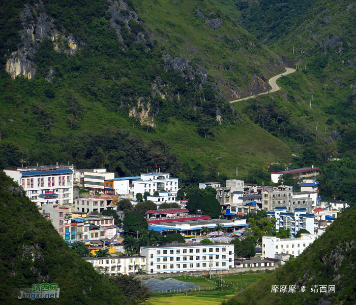 这山没有那山高，山之间河那边是岳圩。 - 靖西网