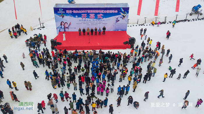 仙女山俄罗斯比基尼美女滑雪--- 一出场就引发尖叫（图） - 靖西网