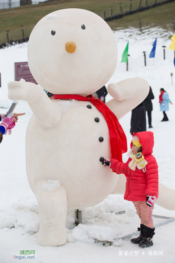 仙女山俄罗斯比基尼美女滑雪--- 一出场就引发尖叫（图） - 靖西网