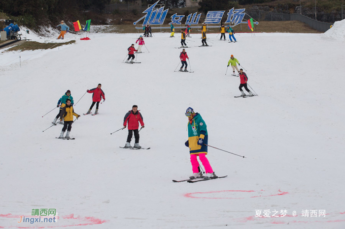 仙女山俄罗斯比基尼美女滑雪--- 一出场就引发尖叫(图) - 靖西网 仙女山俄罗斯比基尼美女滑雪--- 一出场就引发尖叫(图) - 靖西网