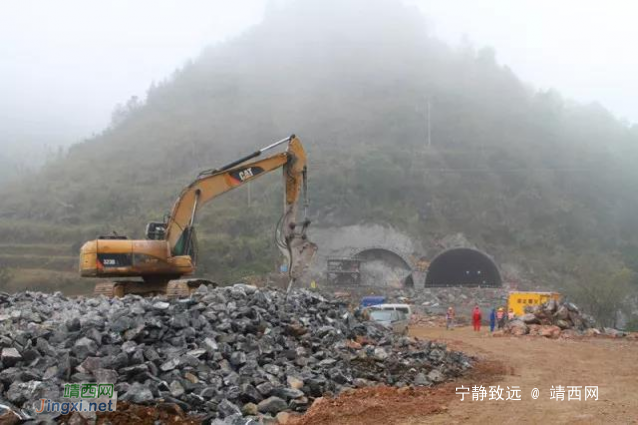 龙靖高速龙邦隧道双线贯通.... - 靖西网