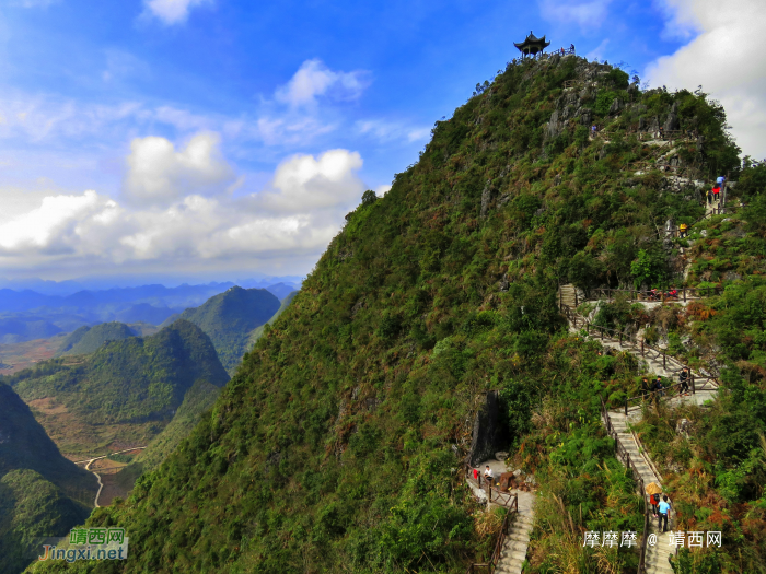 靖西葛麻炮台,位于靖西市吞盘乡孟麻街布留屯的后山顶上,大翻修后大变样,美极了!