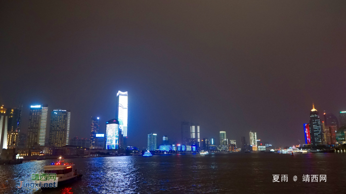 灯火璀璨，流光溢彩的上海外滩夜景。 - 靖西网