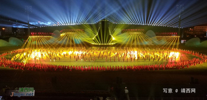 ■第十四届广西区运会开幕式在百色市体育中心梦幻上演；靖西元素亮眼。■ - 靖西网