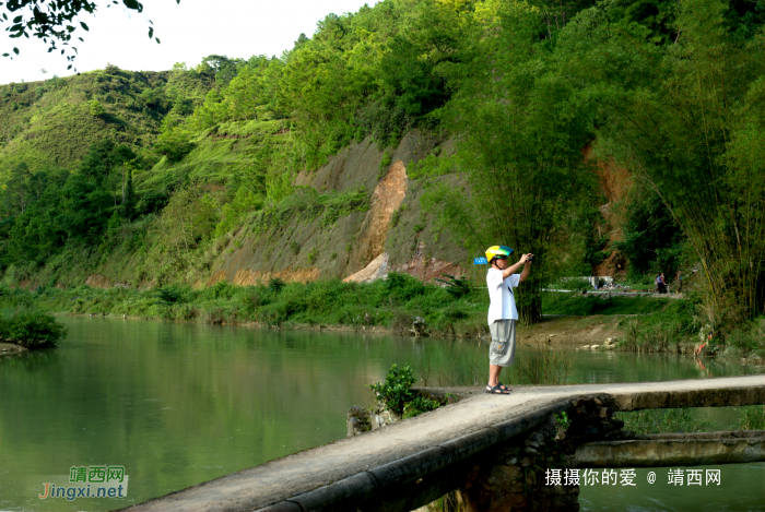 岸边多翠竹，河中有乱石，靖西壬庄乡史典村风光。 - 靖西网