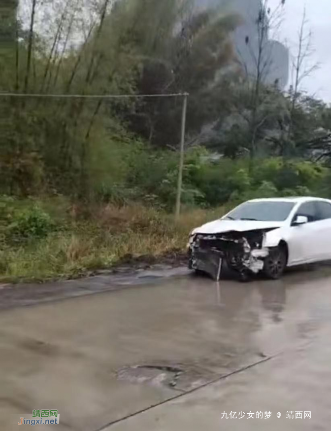 雨天路滑，小心慢行！靖西天桂到武平路段又有车挨了！！ - 靖西网