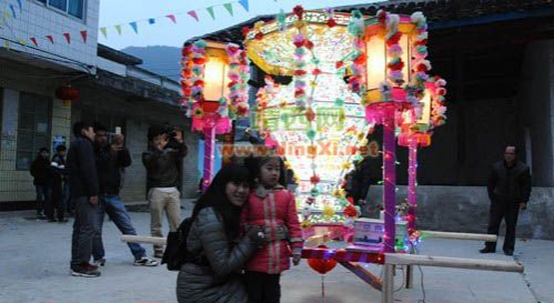 【民俗风情】同德乡足邦屯恢复举办花灯节 - 靖西市·靖西网